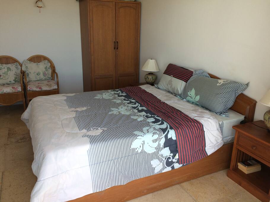 Master bed room with sea view