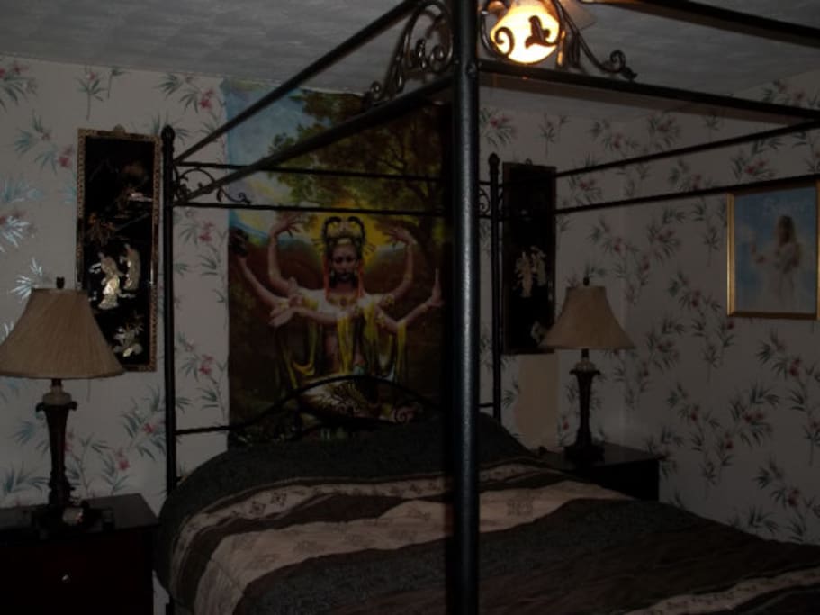 Master Bed Room