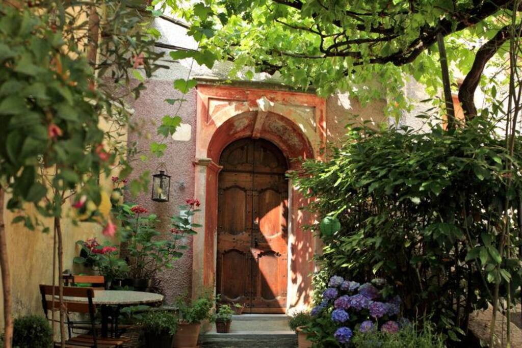 Entrance door
