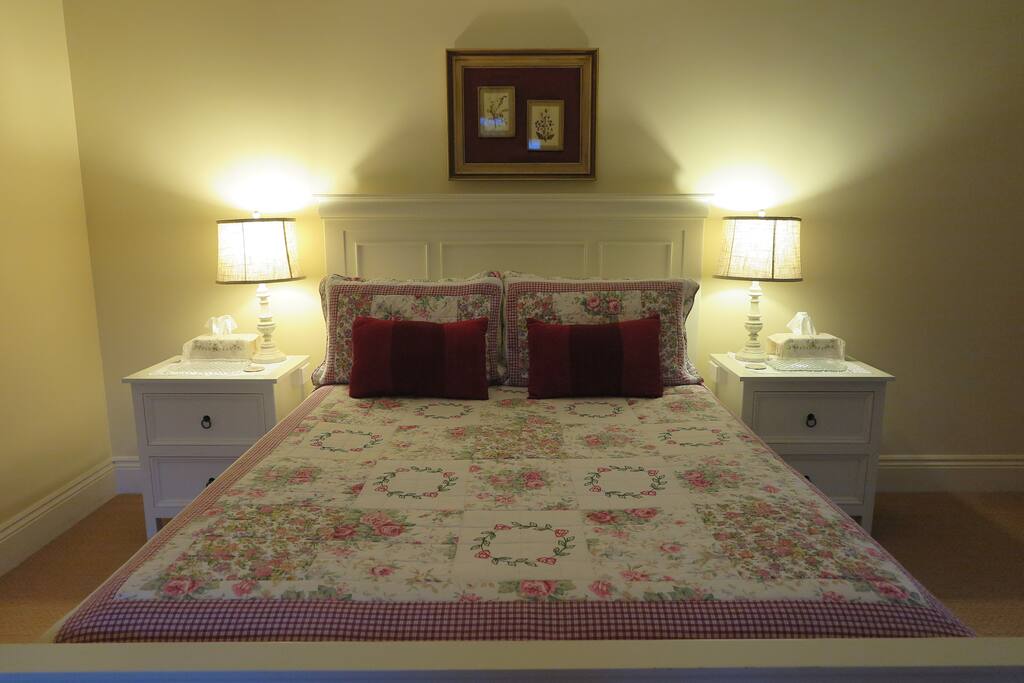 Donwnstairs Queen Room