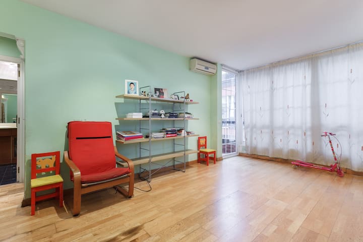 Habitación for one person日租房/임대료 에