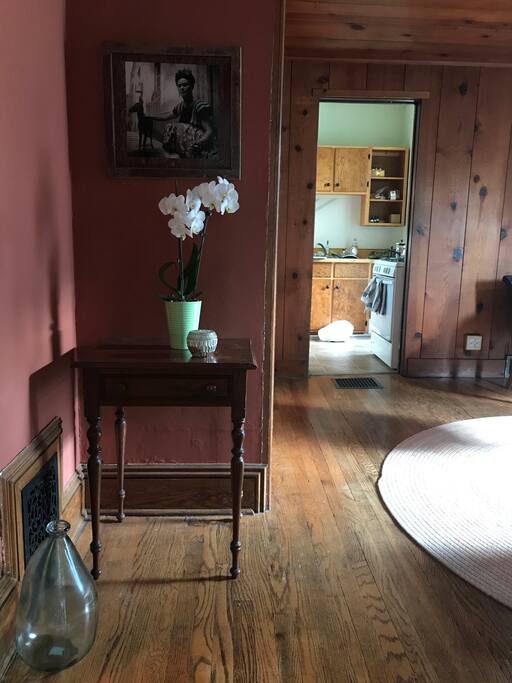 Living Room- pic 1