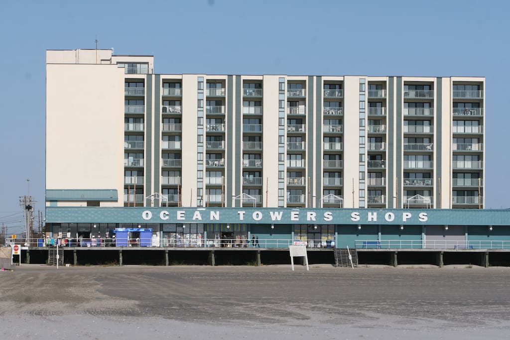 Ocean Towers South. Only Wildwood Airbnb Right on the Beach!!
