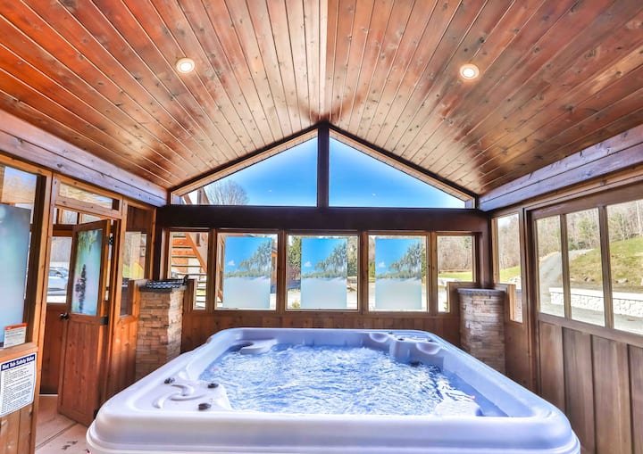 6BR/7bath Luxury home Hot Tub in Hunter Catskills Houses for Rent in
