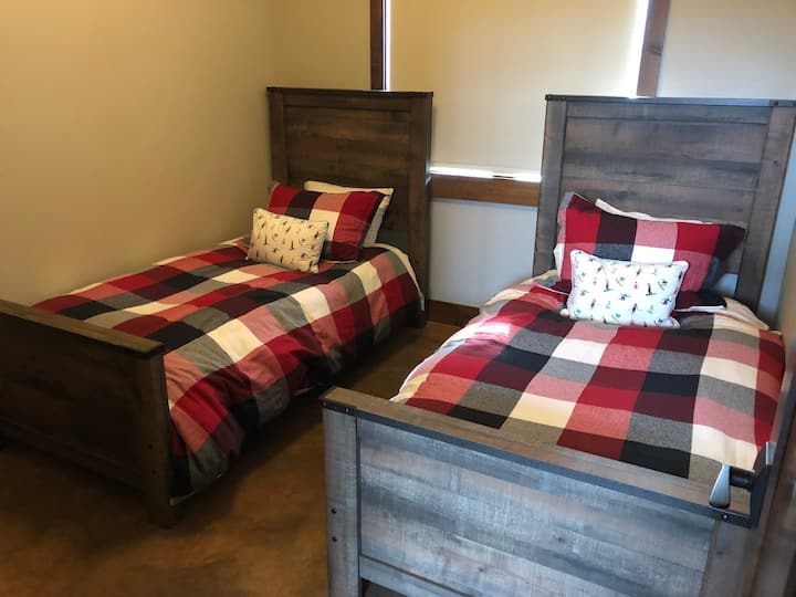 Two comfortable single beds on the main floor