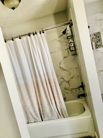 2 Cozy Bedrooms DFW Area gallery image 5