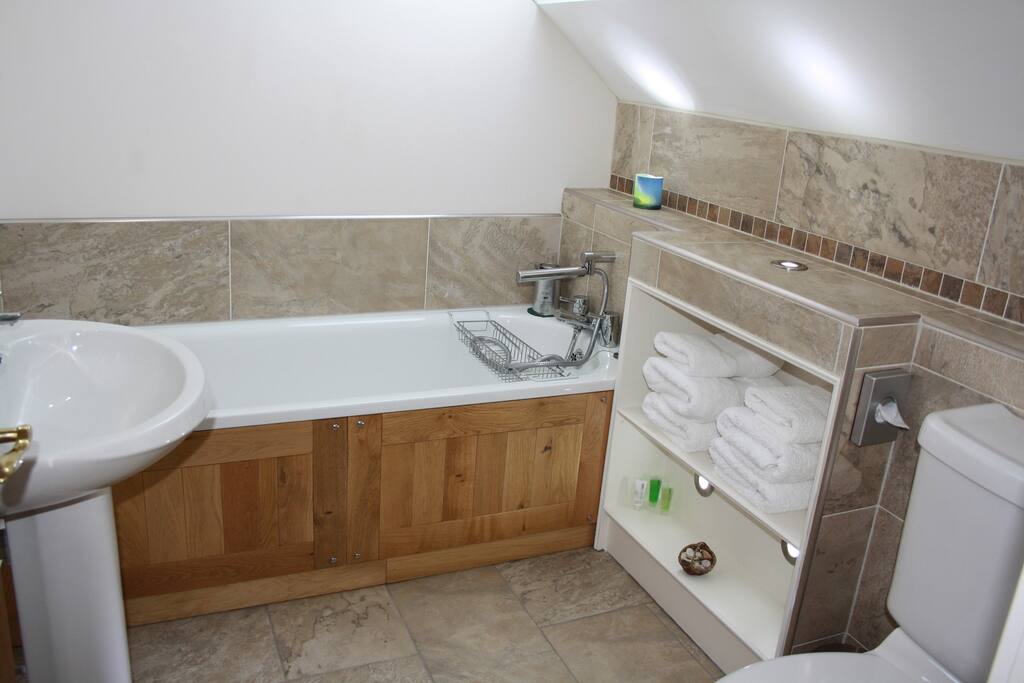 The en suite bathroom in the Bruce Room is stocked with luxury toiletries guaranteed to provide that cosseted feeling