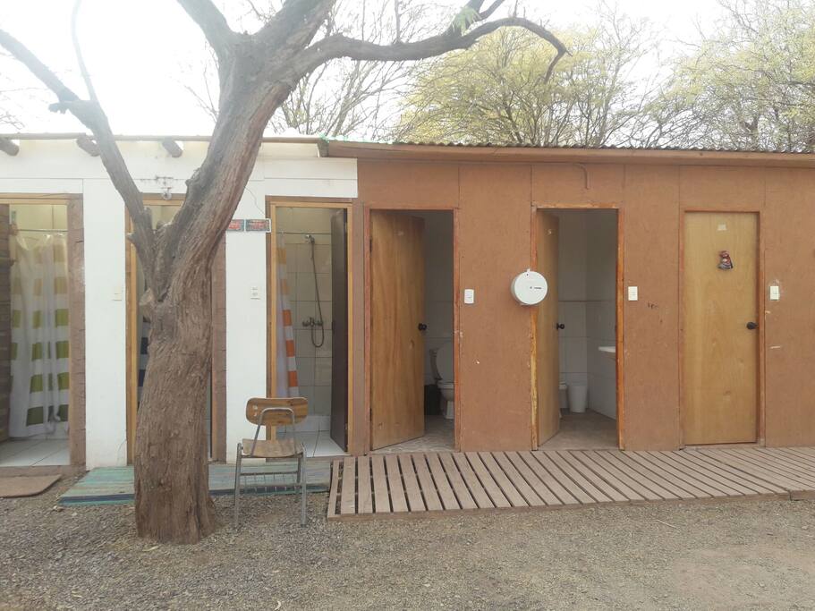 3 baños 3 duchas