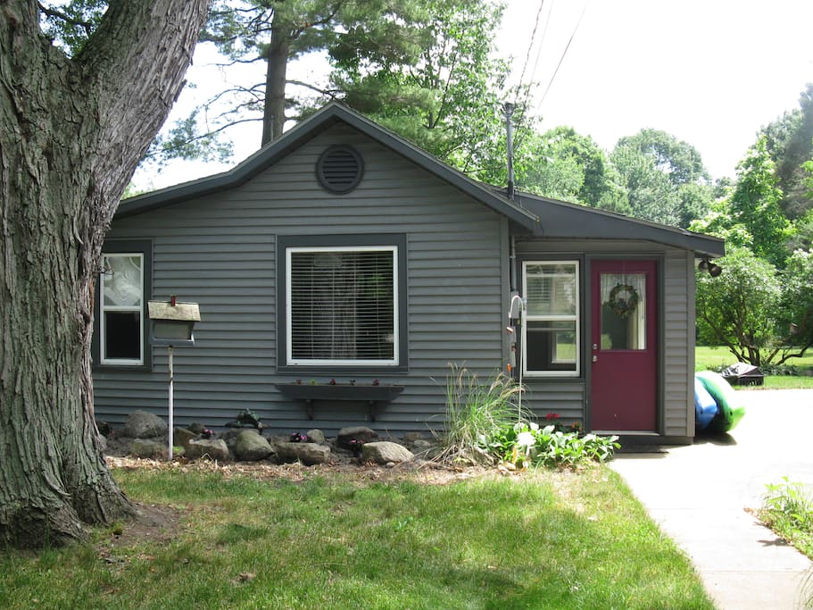 Cottage exterior, walkway