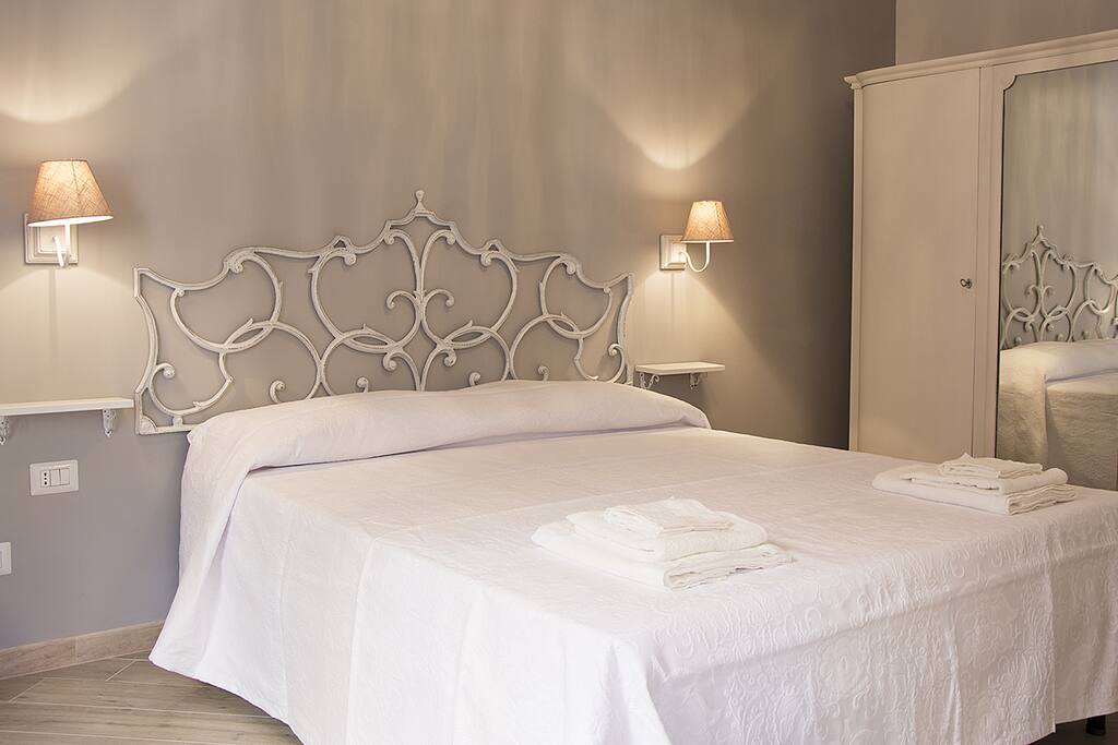BIJOU APARTMENT, ROOM #2