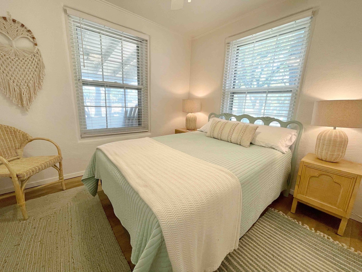 Dormitorio: cama de matrimonio