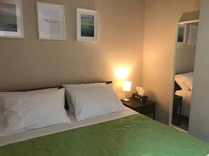 Мала удобна двојна спална соба