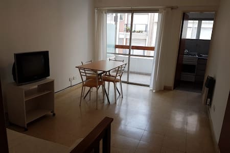 depto 2 ambientes a la calle a 100 mts de la playa