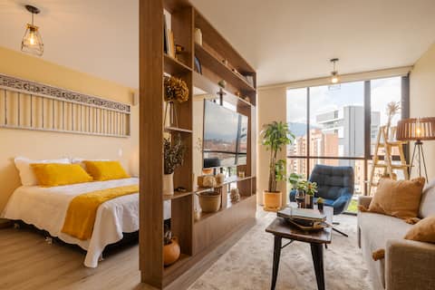 Popular Airbnb listing: Local, Cozy and Modern Laureles Experience in Belén