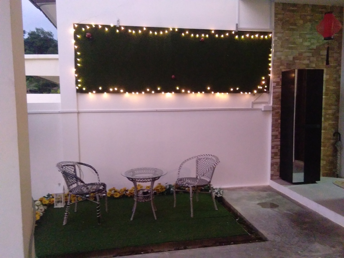 Kampung Tanjong Bunut Vacation Rentals u0026 Homes - Kampung Tanjong 