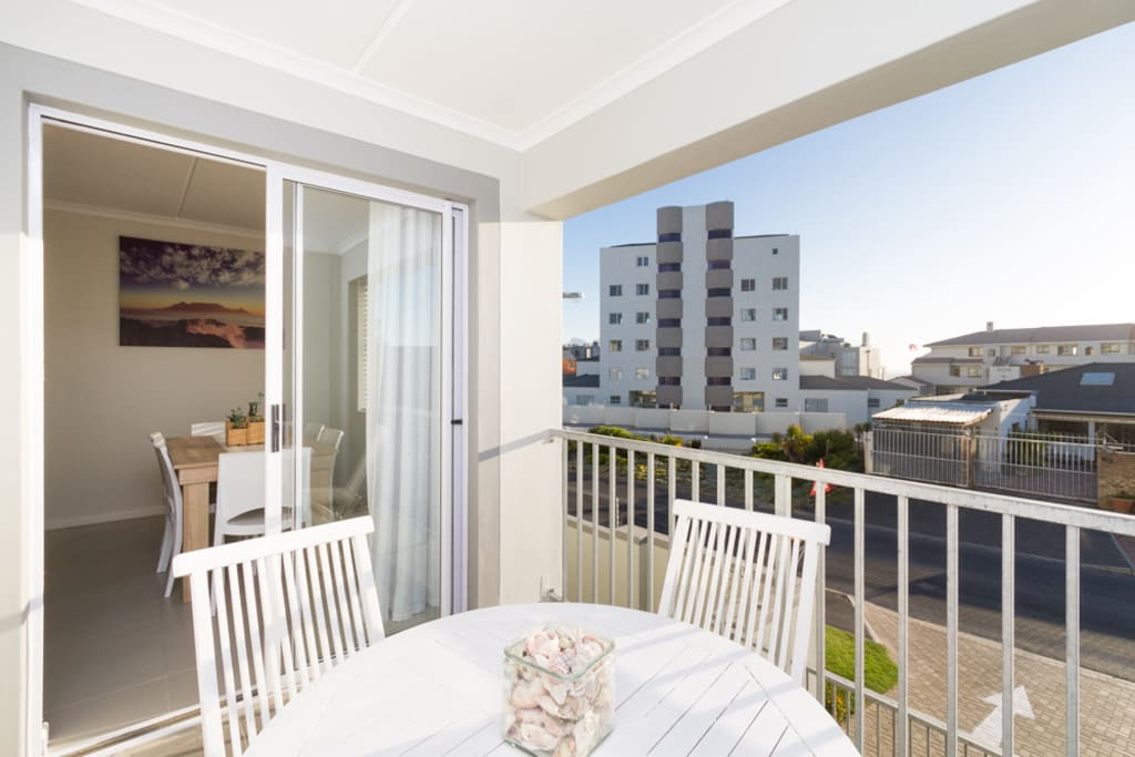 Small boutique complex. Comfortable living area. Partial Sea Views. Modern bedrooms.