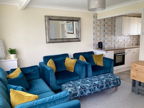 Top performing Airbnb: Cozy & Comfortable Holiday Chalet In Hemsby in Hemsby