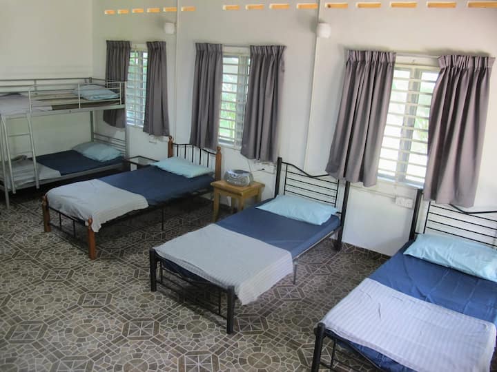 Საძინებელი 2(საერთო საცხოვრებლის სტილი)