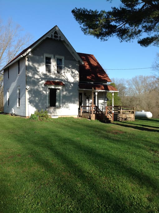 Cozy Farmhouse on 22 wooded acres (2 bedrooms) Houses for Rent in