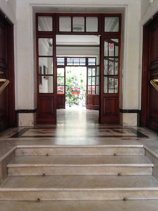Portone di Ingresso del Palazzo