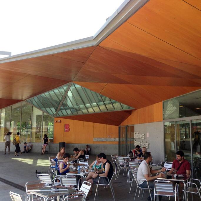 Photo of Biblioteca Jaume Fuster