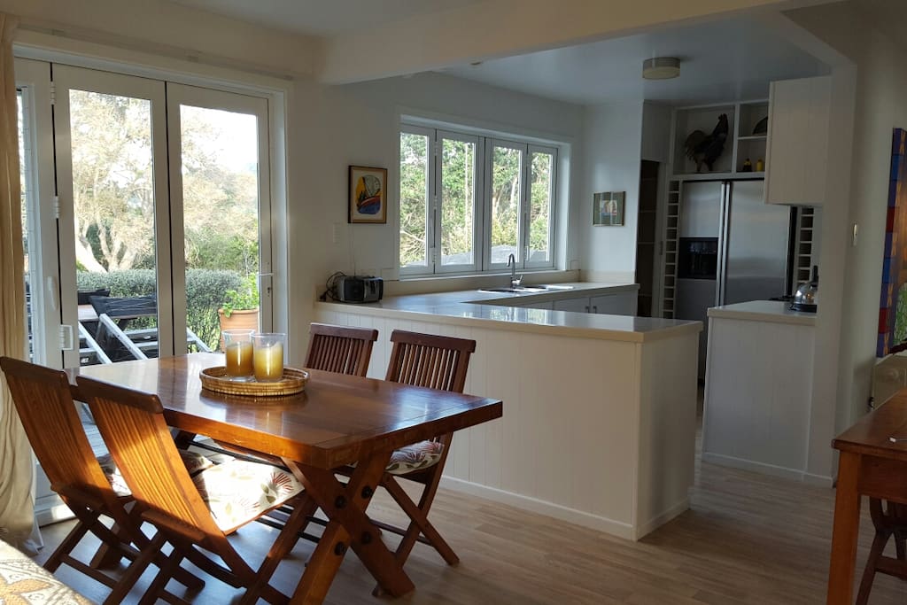 Dining/Kitchen