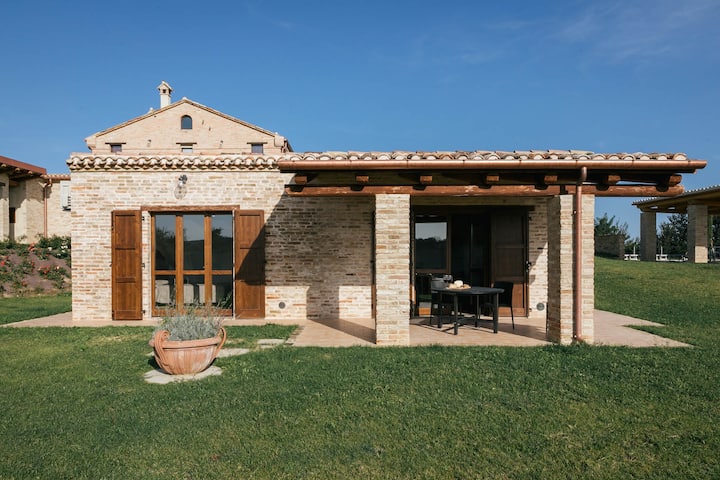 Castagna Apartment 110 Sqm With Shared Swimming Pool. - Osimo