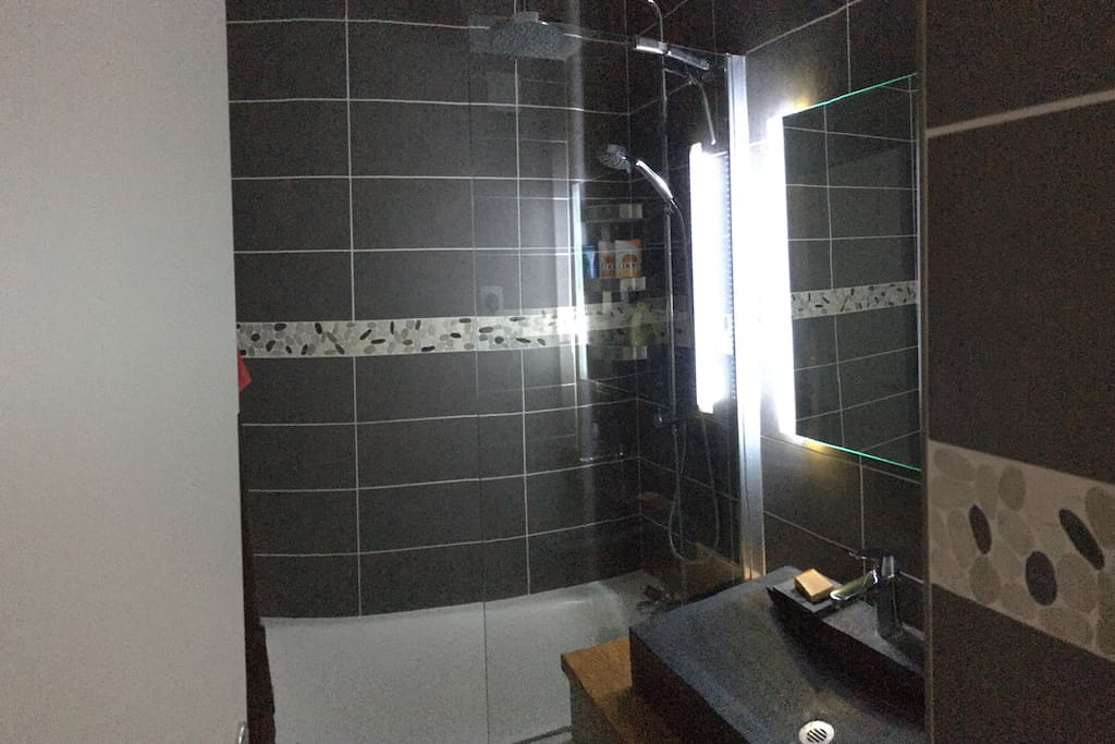 Salle de bain moderne