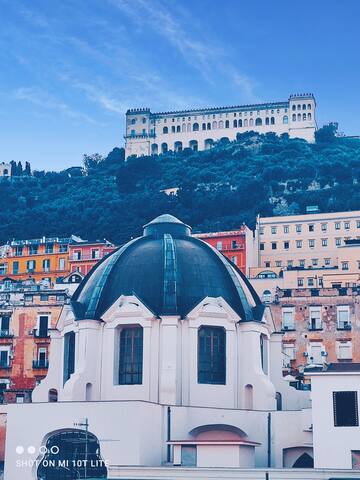 Natale a Napoli, Quartieri Spagnoli APT + Terrace gallery image 3