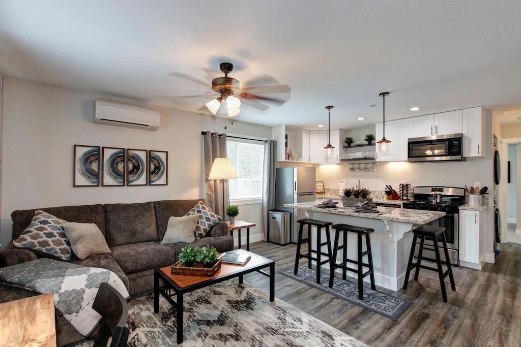 Brand New - PINE SUITE - Peaceful East Sac