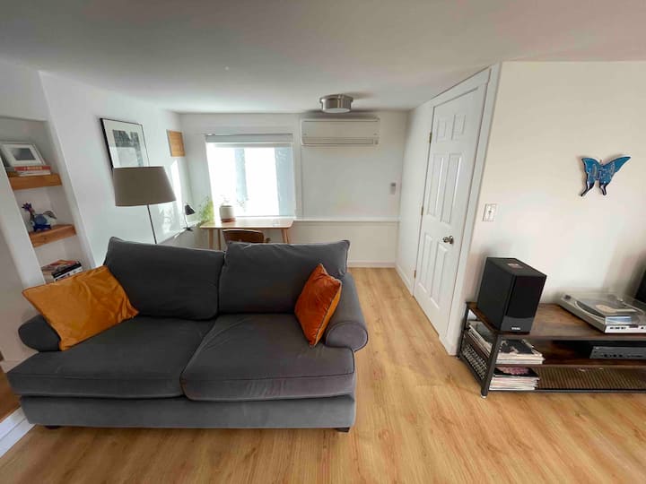 Maple Bay Bright Suite - Cowichan Bay