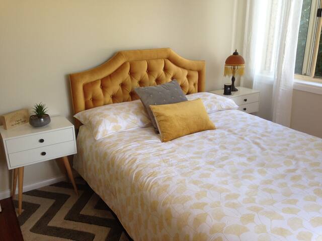 Private Flynn's Beach Villa