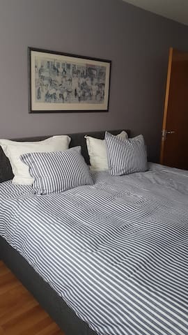 Cosy room and close to everything