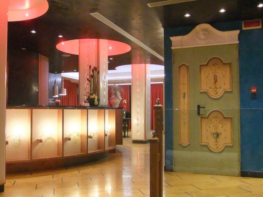 Hall Hotel