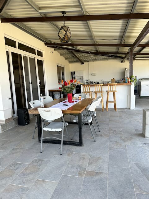 Villa El Descanso, ideal for families and friends.