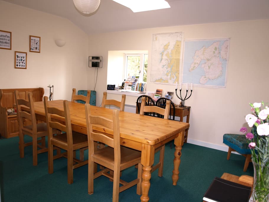 The 8 foot pine table gives plenty of room to enjoy a lazy breakfast whilst planning your next adventure.
