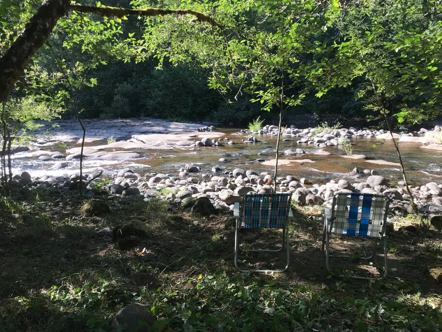 Each campsite has creek access