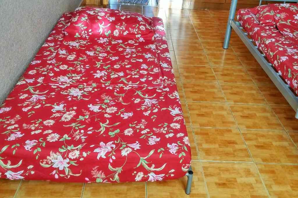 Single bed