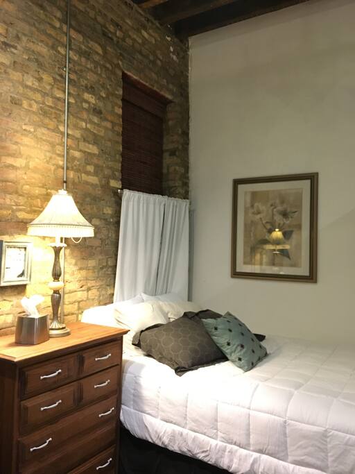 Queen Bed