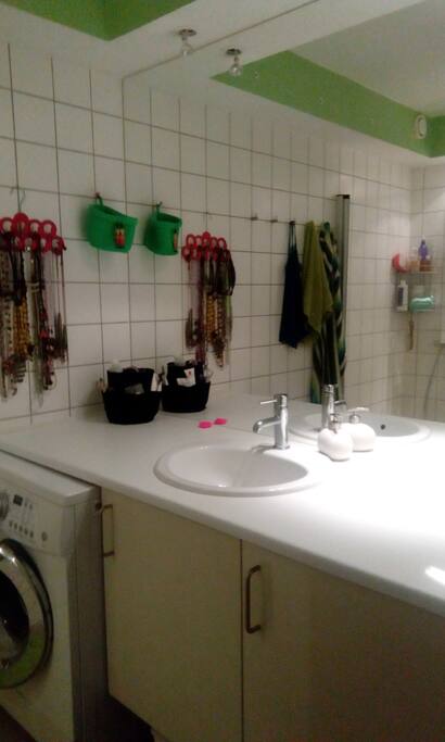 Spacious bathroom