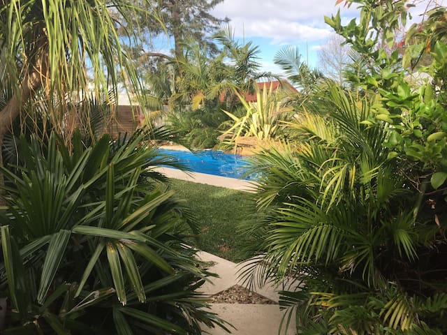 2 BR apartment with billiards room, pool & spa