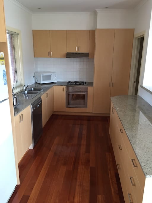 Full kitchen