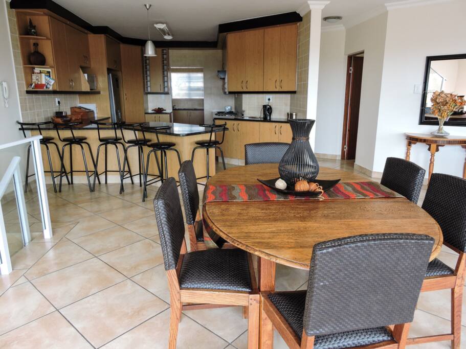 Dining room / Kitchen