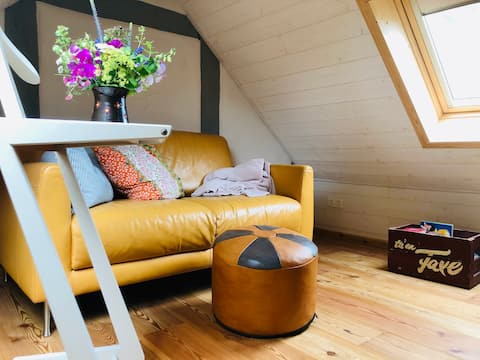 Popular Airbnb listing: Wortshaus: Illustration & apartment with sauna in Vorpommern Greifswald