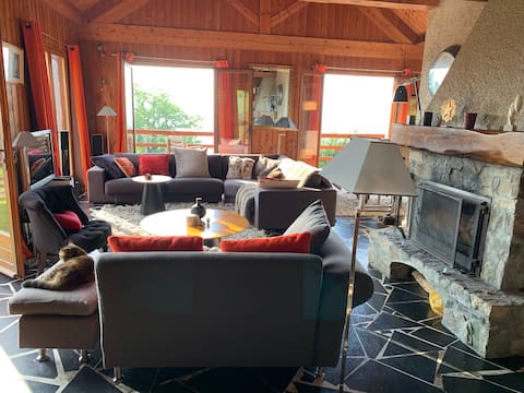 Ultra cozy chalet, 2 ha park, 15 min to ski resort