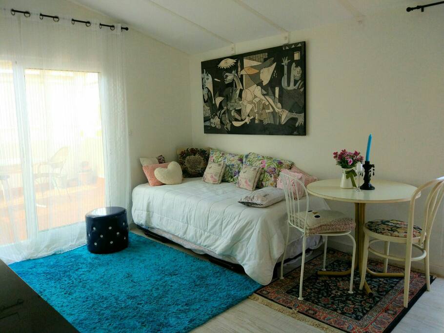 cama de 90 con otra debajo igual.abiertas 180