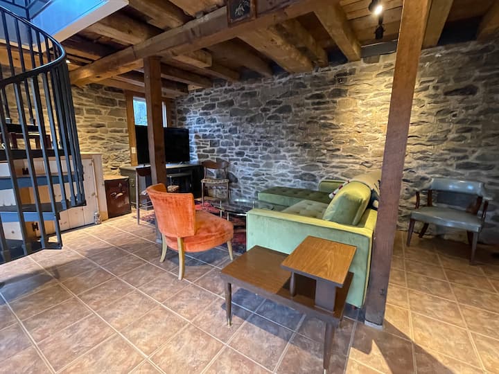 19th Century Bank Barn With Pool - Doylestown, PA