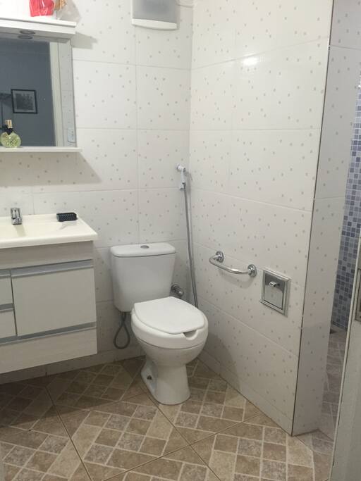 Downstairs full bathroom