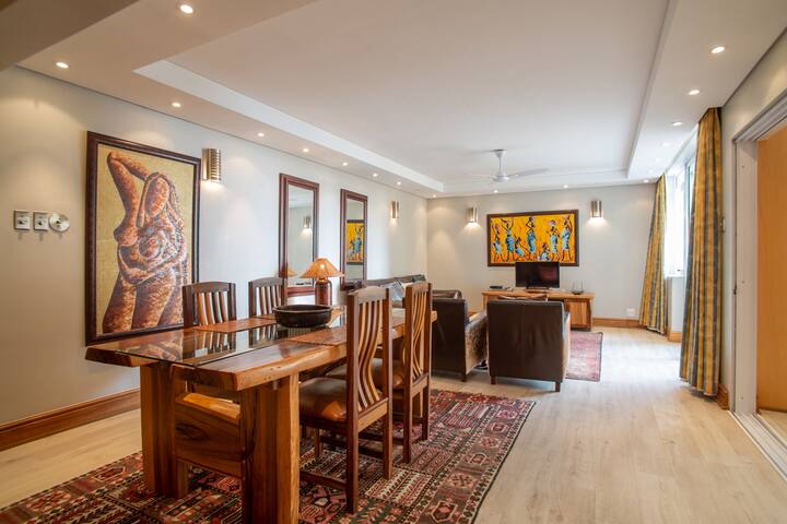 Lido Beach Front Apartment with Sea Views gallery image 4