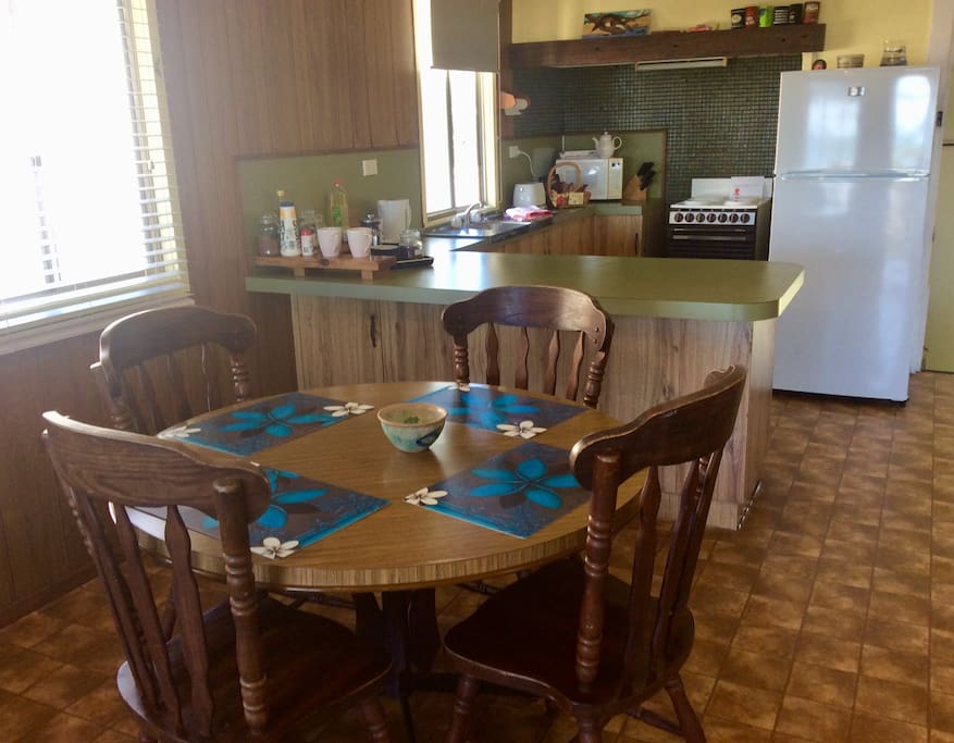 Open plan dining and kitchen